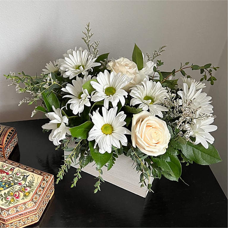 Fresh Linen Box Bouquet