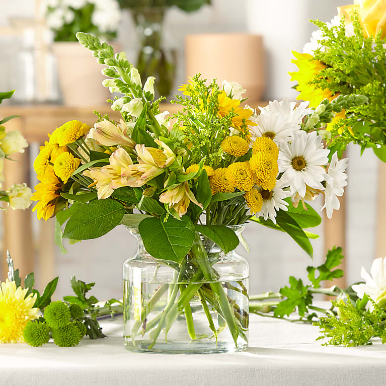 Rustic Wildflower – A Florist Original